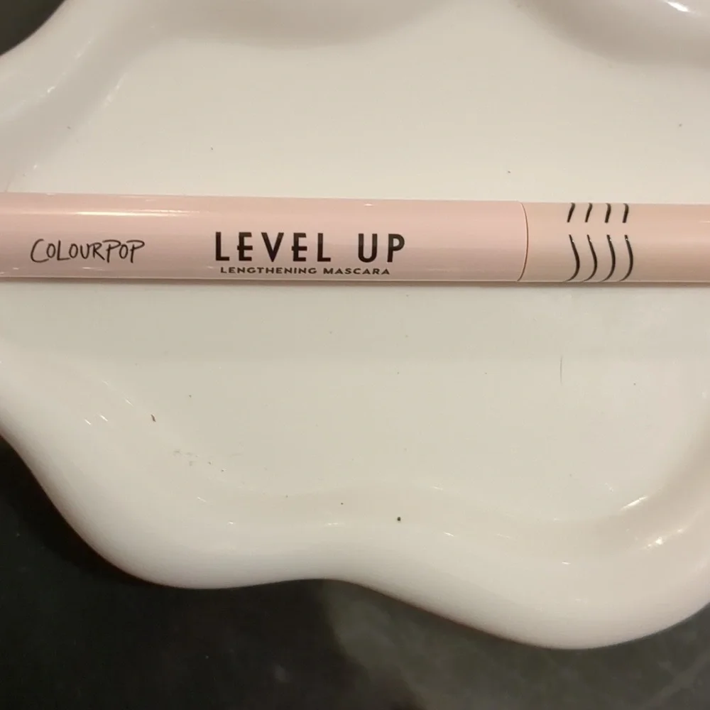 Lengthening Mascara